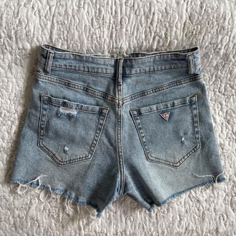 Rifľové šortky guess, guess,26