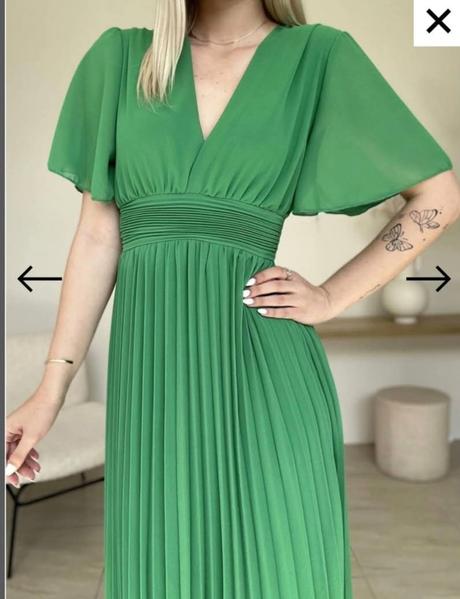 Plesové plisované šaty, 