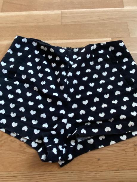 Kraťase, atmosphere,xs