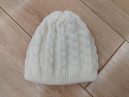 Nádherná čiapka, 98