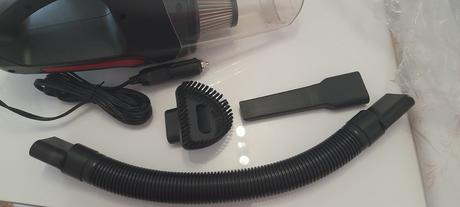 Ručný vysávač do auta, 