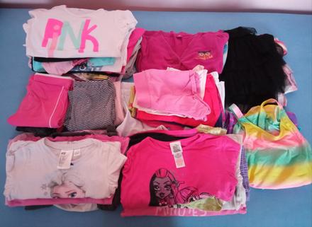 Veľký balík dievčenského oblečenia v. 122, 122–134