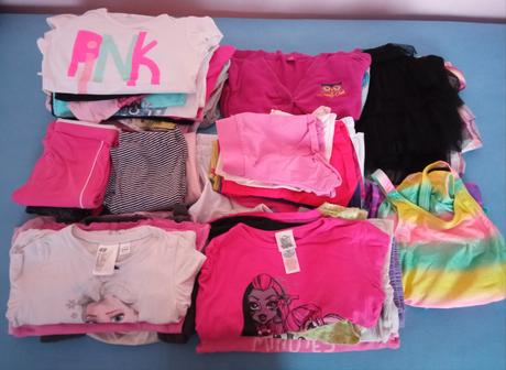 Veľký balík dievčenského oblečenia v. 122, 122–134