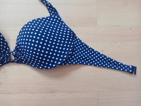 Dvojdielne plavky censored, 40