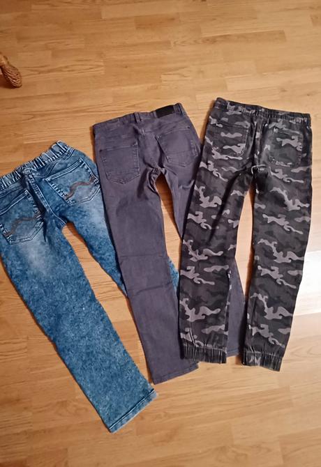 3z chlapcenske nohavice, h&m,152