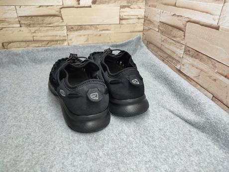 Keen 40,5 - dámske čierne sandále, keen,41