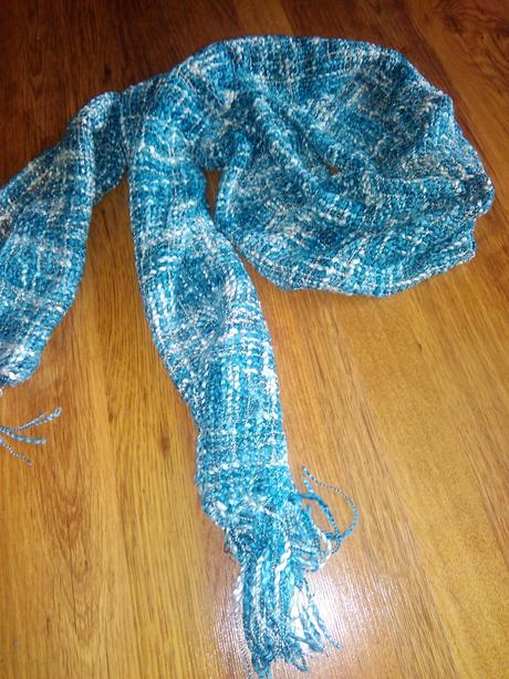 Zaujímavý šál - modrobiely, 