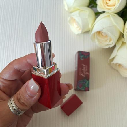 Rúž - modern rose,