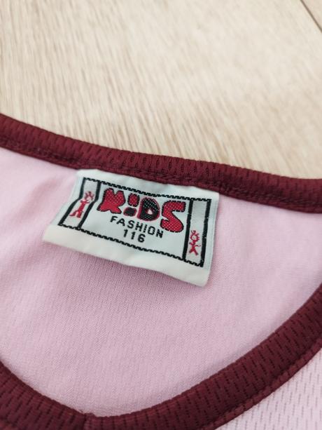 Športové tričko, 104