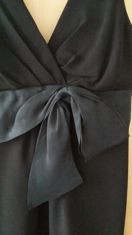 Čierne kokteilové saty velkost 10, s