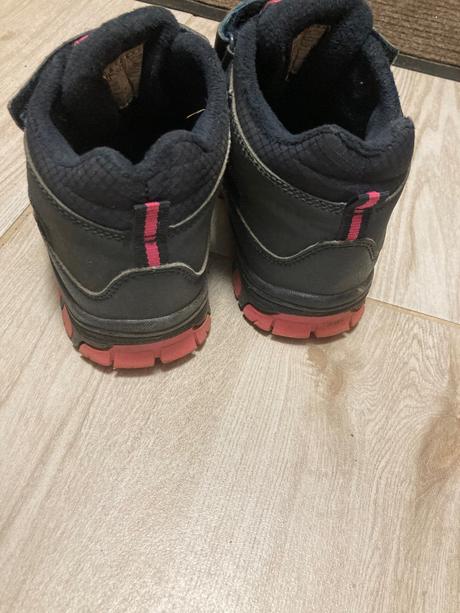 Turistické tenisky vysoké, 31