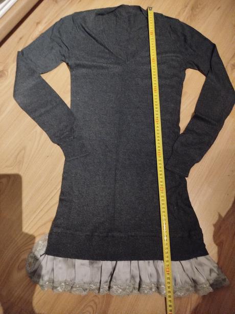 Šaty v- výstrih, veľ s., 164