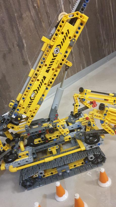 Lego technic 42097 - kompaktný pásový žeriav  top, 