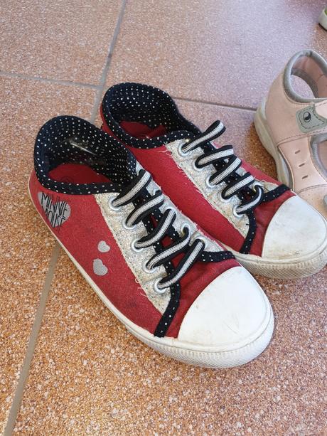 Minnoe mouse tenisky a sandalw c. 31, 31