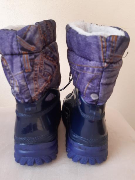 Vyteplené gumáky, 26