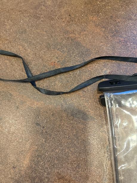 Vodotesný obal na mobil telefón, 