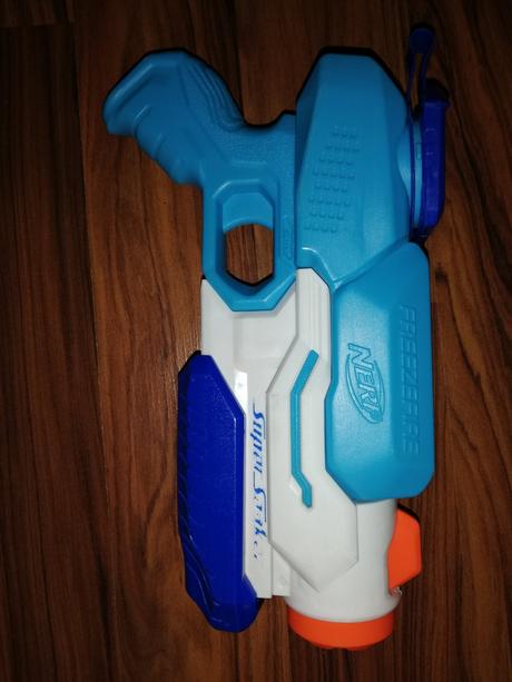 Nerf vodná pištoľ, 