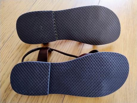 Kožené nové sandále, 38