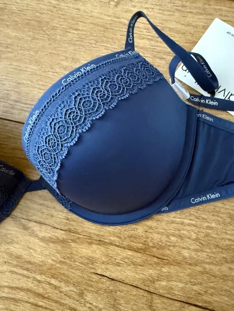 Podprsenka ck, calvin klein,75c