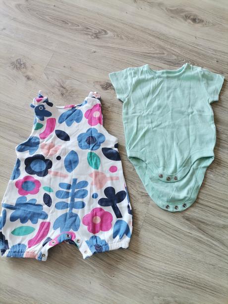 Dievčenska letná súprava - body a opalovacky, 68