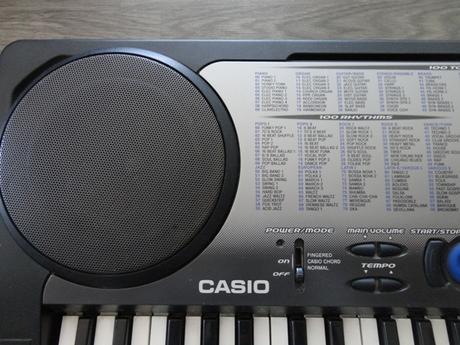 Elektronické klávesy casio - klavír,