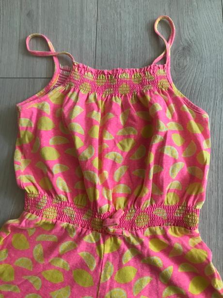 Overal, young dimension,122