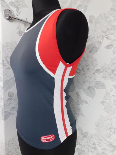 Damske športove tielko/top, reebok,40