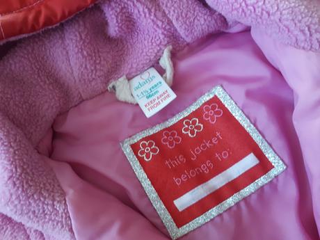 Dievcenska cervena zimna bundicka s kvietkom, adams,86