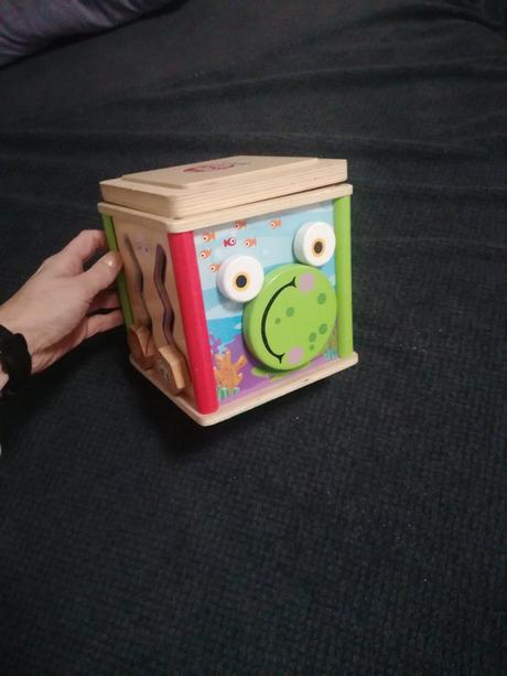 Montessori kocka, 
