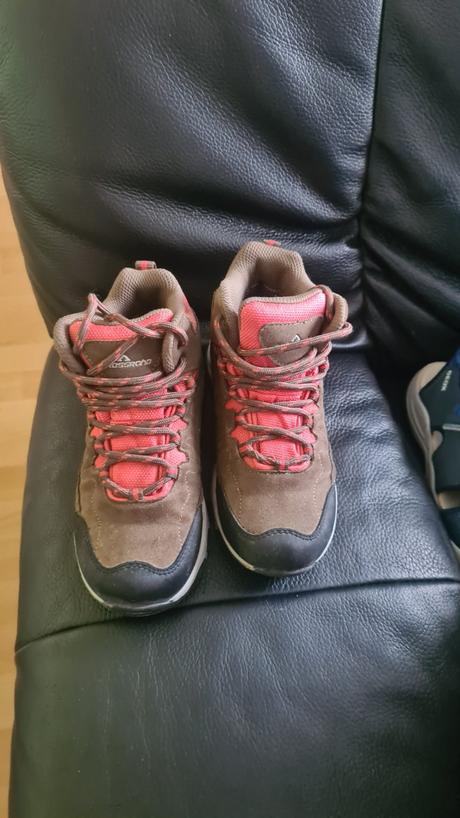 Turistické topánky, 31