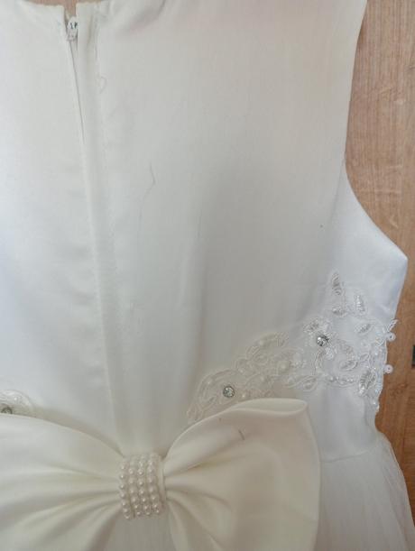 Šaty na prvé sväté prijímanie, 140