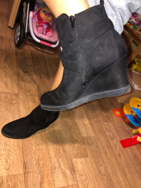 Čižmičky 39, graceland,39