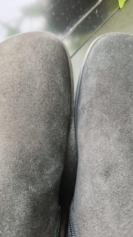 Shapen barefoot fluffy black čižmy, veľkosť 38, 38