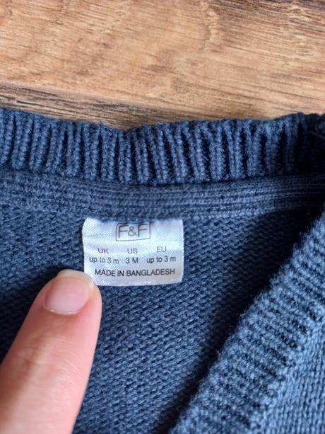 2x svetrik 62, f&f,62