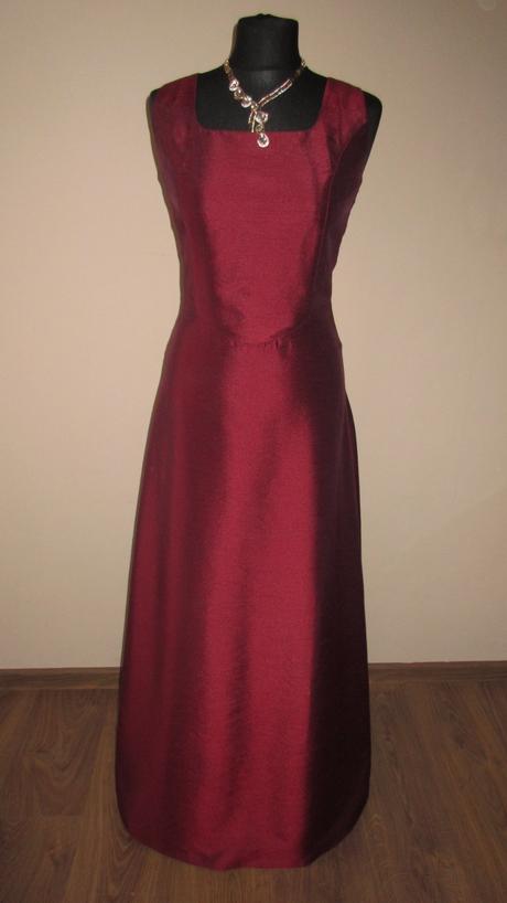 Dlhé spoločenské šaty, 36