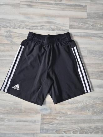 Nové adidas športové šortky, adidas,152