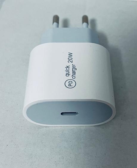Usb c adapter 20w pre rychle nabijanie,
