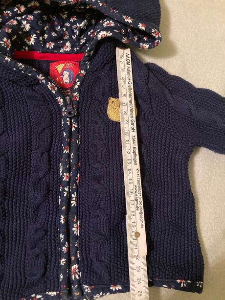 Pekna strikovana mikinka na zips, 74