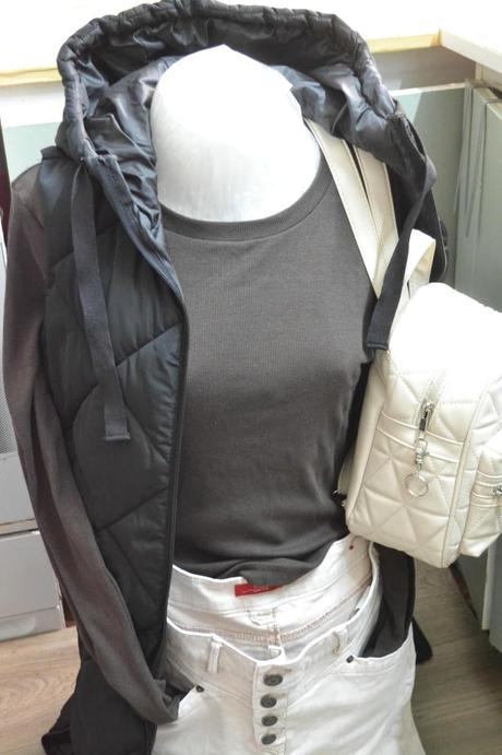 Perfektné pružné vrúbkované tričko s/l, m