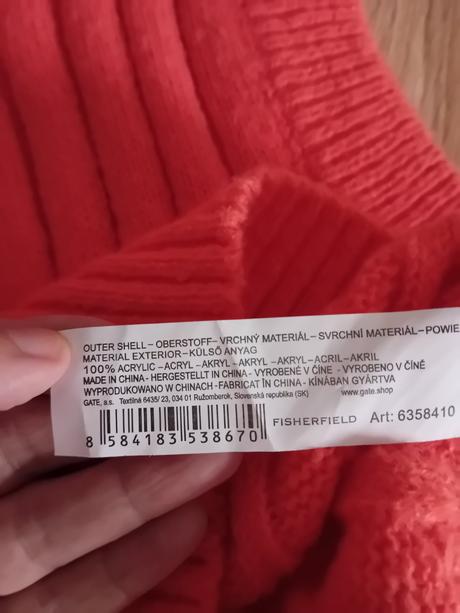 Oranžová vesta, gate,40