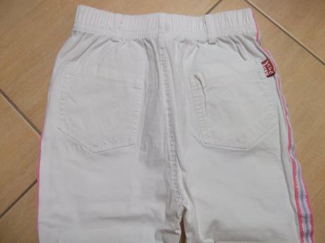 Nohavice s potlačou , 110