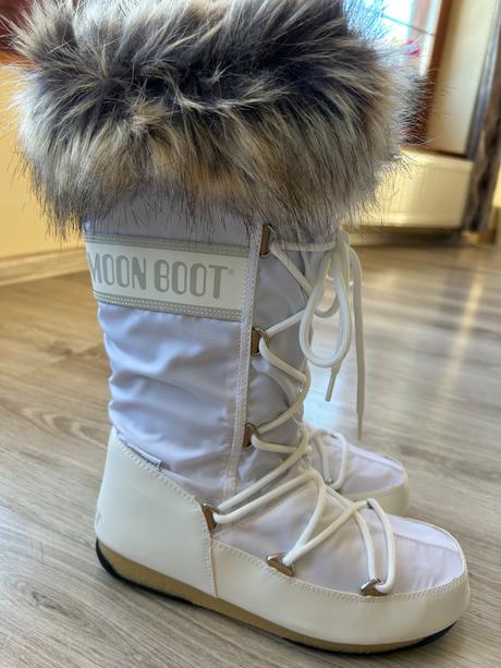 Nenosené snehulky moon boot pc 200eur s vysačkou, 39