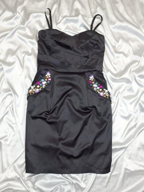 Luxusné elegantné šaty, 38