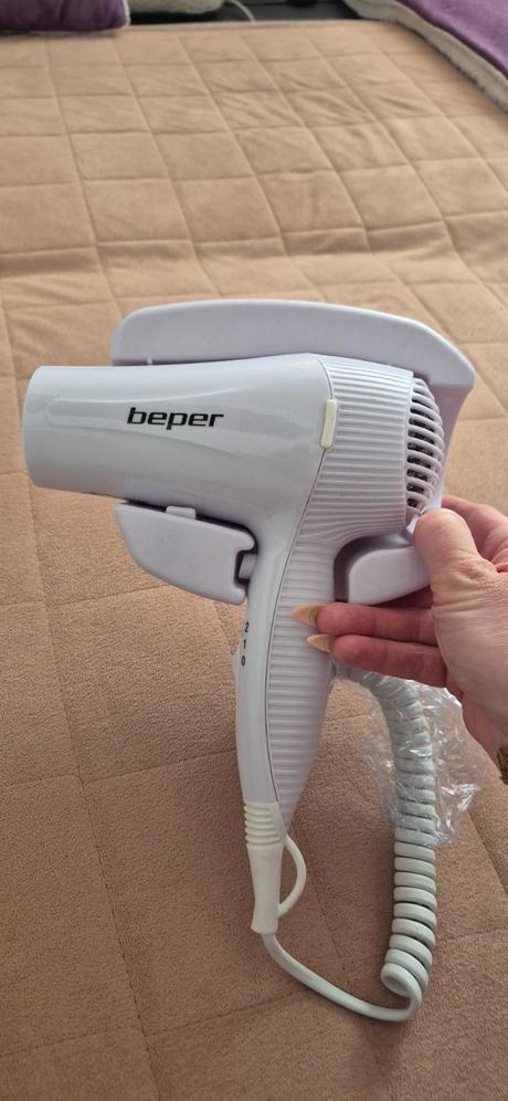 Závesný fén beper, 