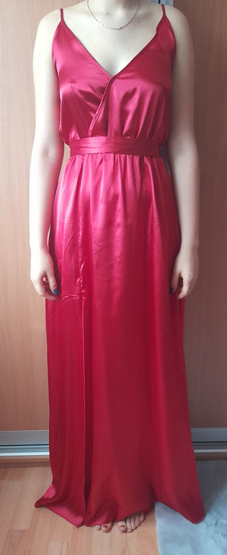 Dlhé šaty s rozparkom saténové, s