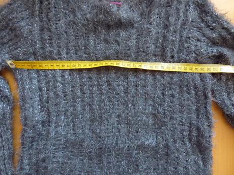 Chlpatý svetrík, 128