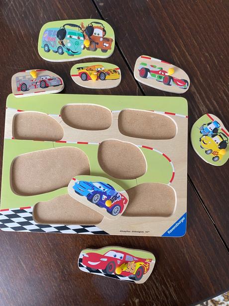 Drevené puzzle s uchytom,