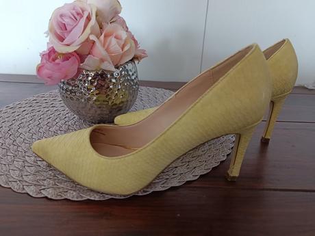 River island, river island,37