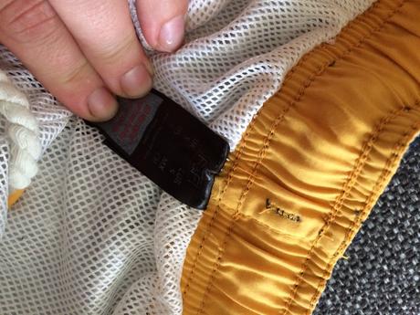 3x kraťase, spolu 5 eur, 158–170