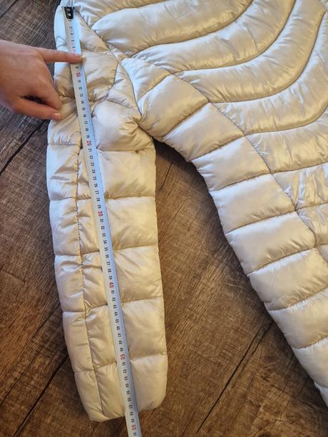 Krásna bunda s pravou kozušinou, s